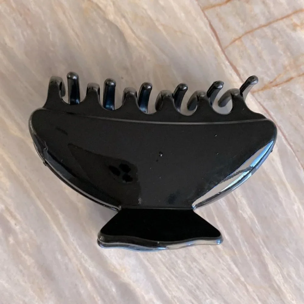 Hair Claw Clips for Women Basic Simple Black Plastic Hair Pin Japanese Girl Crab